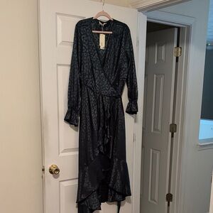 Elegant Dark green Wrap Dress NWT Size XL